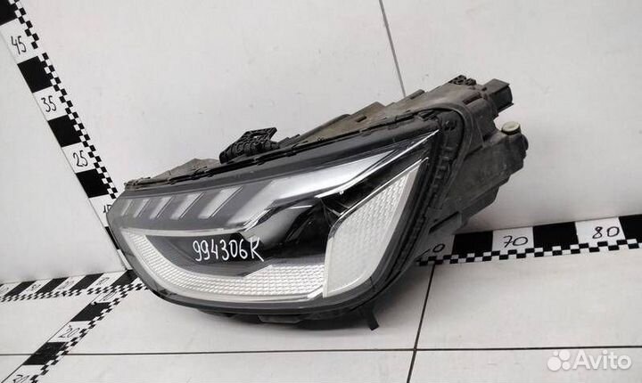 Фара левая Audi A4/RS4