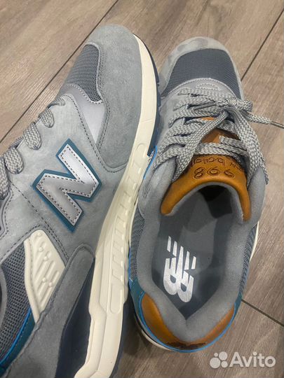 Новые кроссовки new balance 46 р