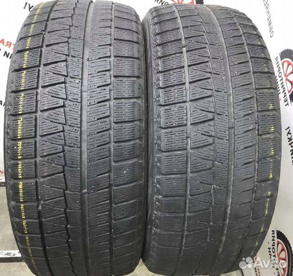 Bridgestone Blizzak Revo GZ 215/50 R17