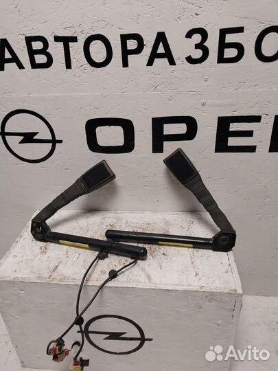 Преднатяжитель на Opel Vectra C