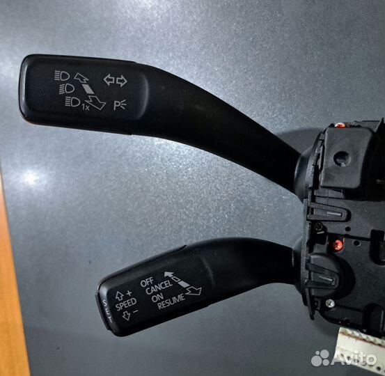 Переключатель подрулевой Touareg NF 7P6 953 502