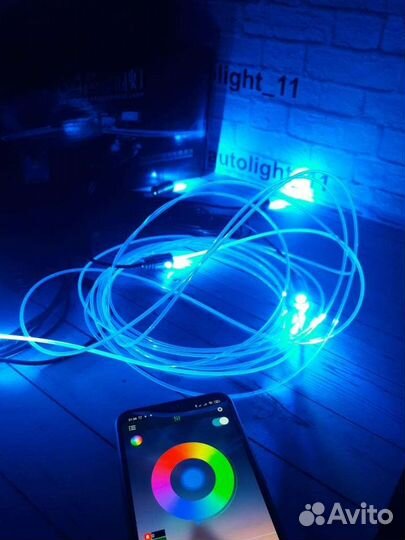 Неоновая нить RGB в торпеду и двери авто