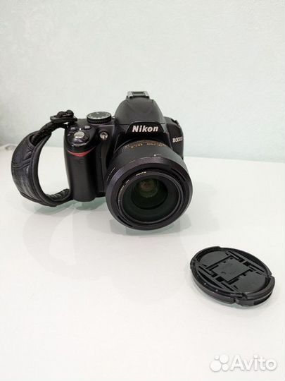 Зеркальный фотоаппарат nikon D3000+DX AF-S 35mm1.8