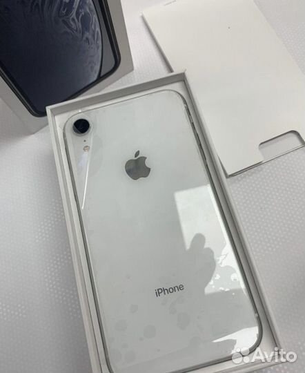 iPhone Xr, 64 ГБ