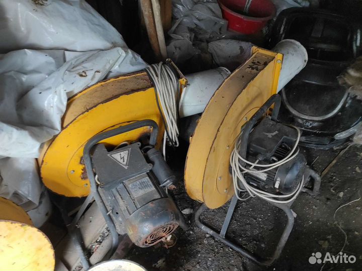 Нагнетатели воздуха батуты и т. д