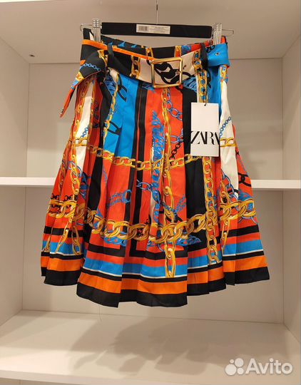 Новая юбка Zara 40-42