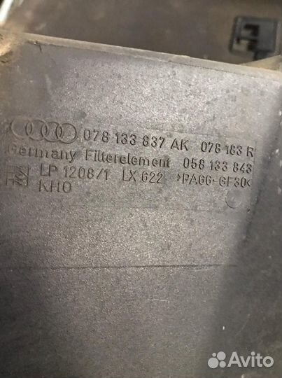 078133873AK Корпус воздушного фильтра Audi
