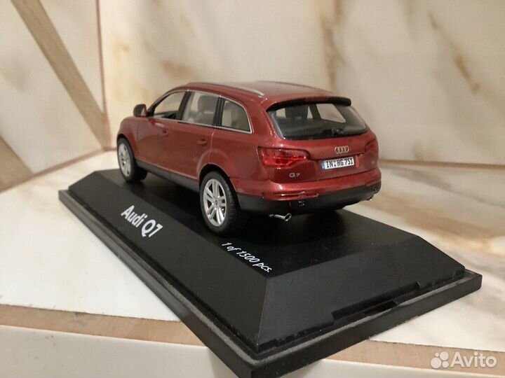 Audi Q7 1:43 Schuco