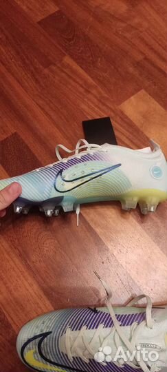 Футбольные бутсы Nike европейский размер 44