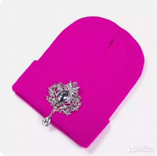 Шапка трикотажная со стразами