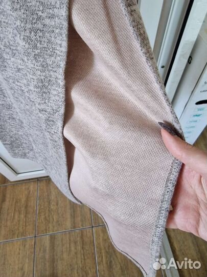 Платье с разрезом