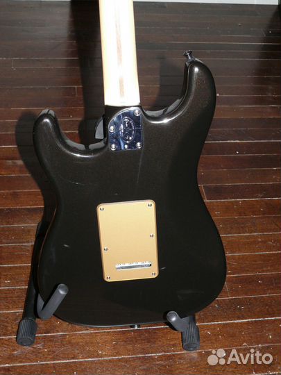 Fender American deluxe stratocaster 2004 г