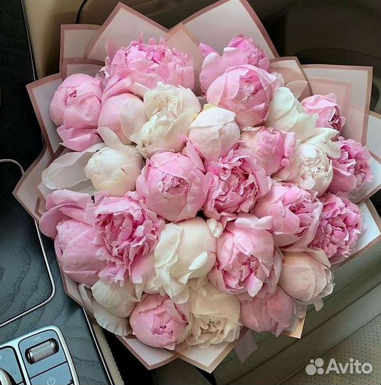 Пионы Букет пионов Доставка цветов