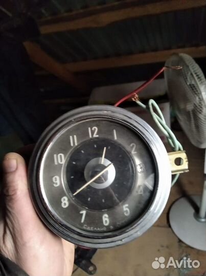 Автомобильные часы