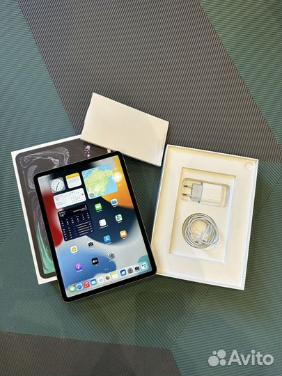 iPad Pro 2018 11 Wi-Fi + Cellular 512гб + клава