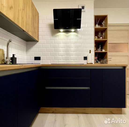 Кухонный гарнитур от фабрики мебели