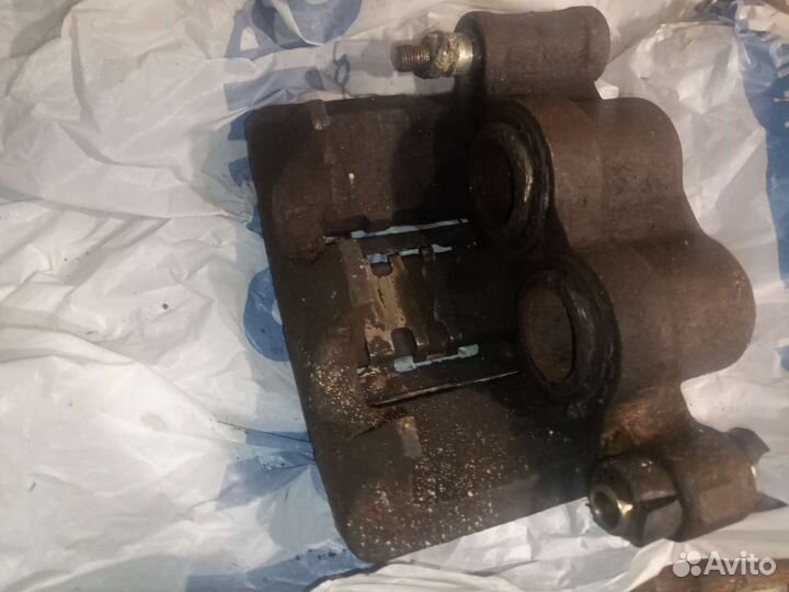 Суппорт ford transit до 2000 г в