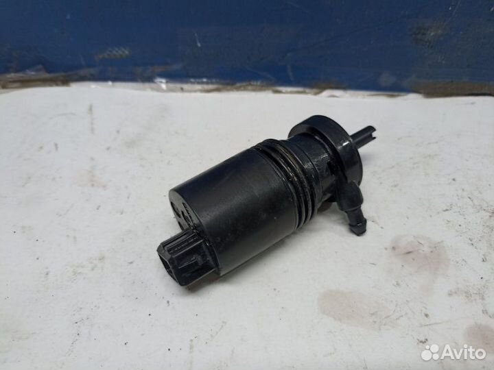 Насос стеклоомывателя Nissan Primera P12 1.6