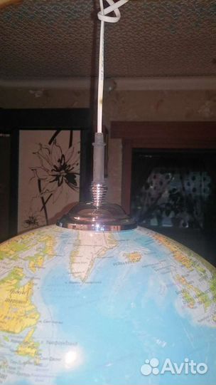 Глобус огромный