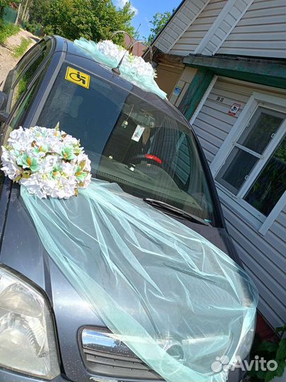 Свадебные украшения на машину