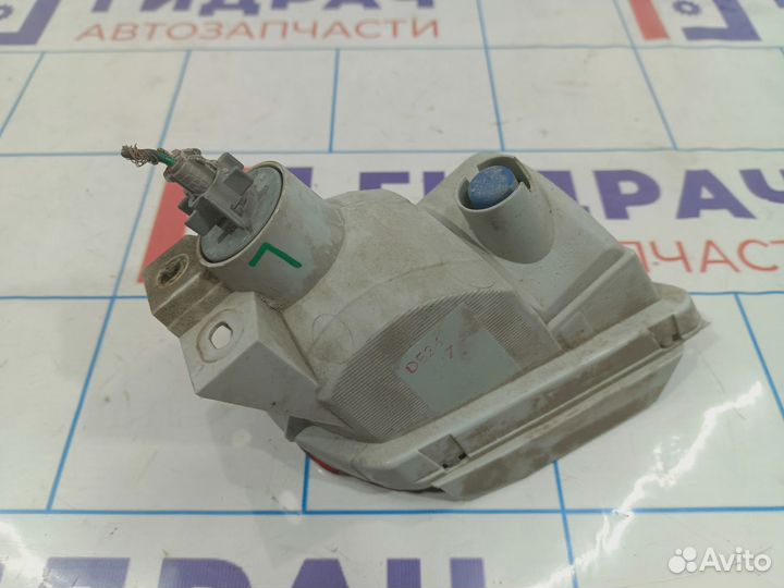 Фонарь задний в бампер левый Toyota Land Cruiser P