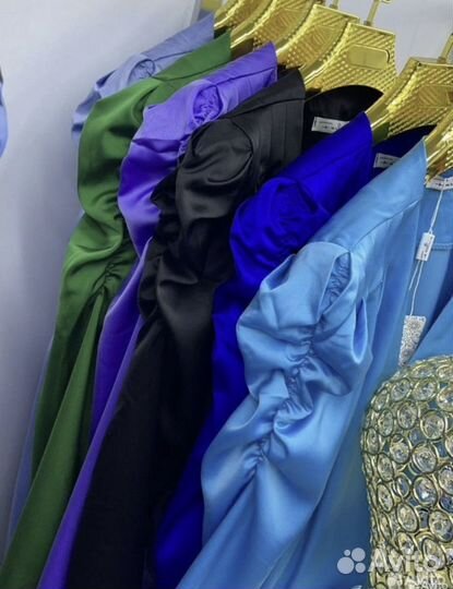 Платье шелковое на запах