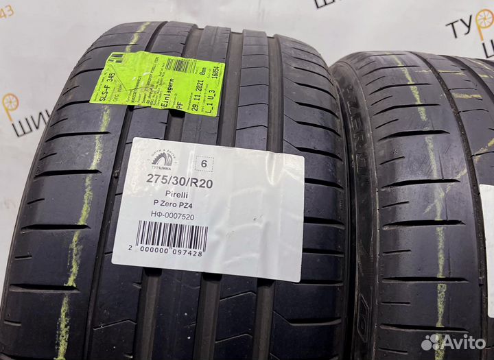 Pirelli P Zero PZ4 275/30 R20 94Y
