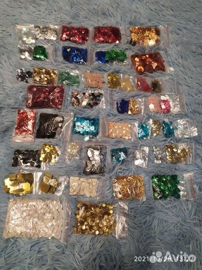 Бисер, бусины, пайетки