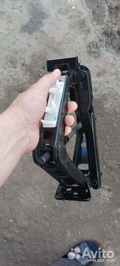 Домкрат на форд