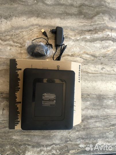 Регистратор для видеонаблюдения на 4 камер