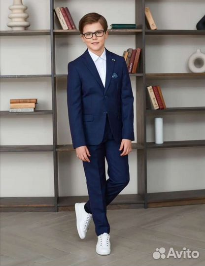 Школьный костюм форма