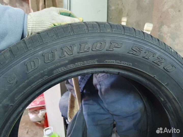 Dunlop Grandtrek ST20 215/60 R17 96H