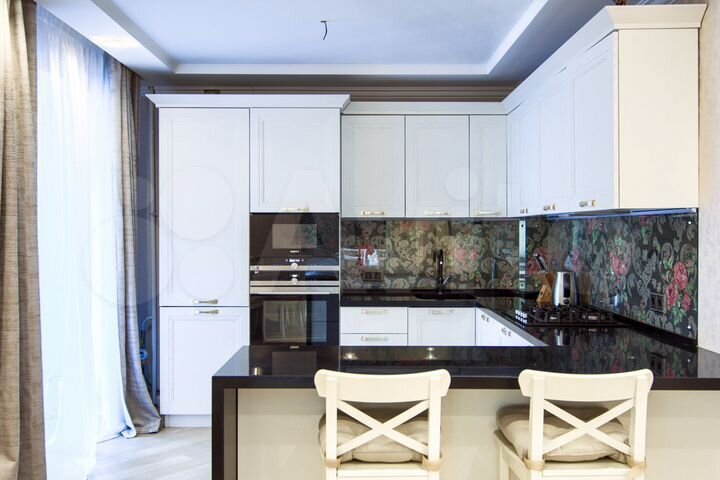 3-к. квартира, 145 м², 9/10 эт.