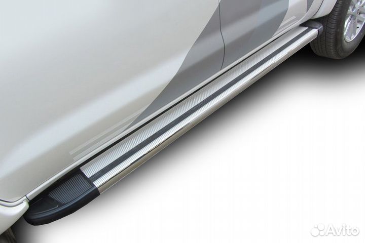 Пороги алюминиевые Toyota hilux (2011)