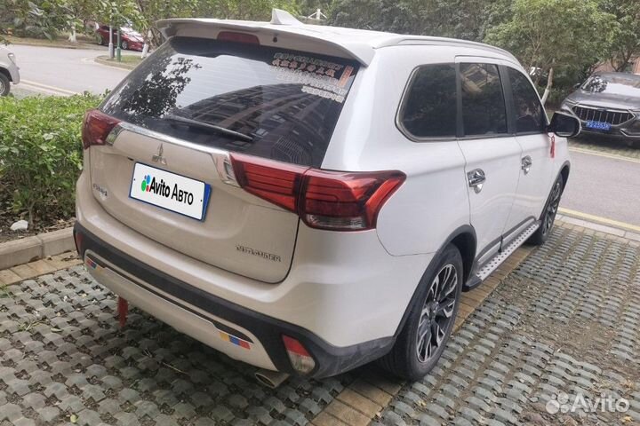 Mitsubishi Outlander 2.0 CVT, 2021, 35 325 км