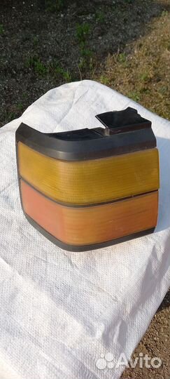 Задний фонарь левый Volkswagen Passat b3