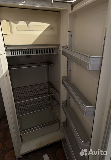 Советский холодильник ЗИЛ-64