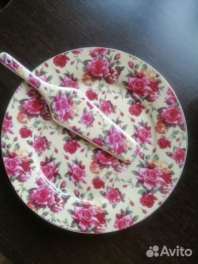 Блюдо для торта с лопаткой