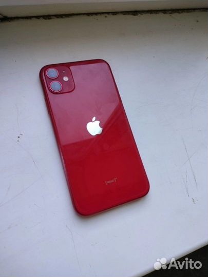 Телефон iPhone 11