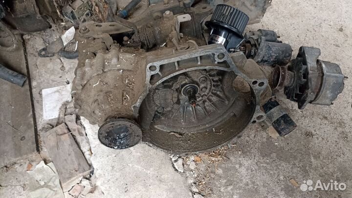 Запчасти на volkswagen golf 2