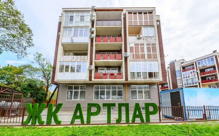 2-к. квартира, 42 м², 1/5 эт.