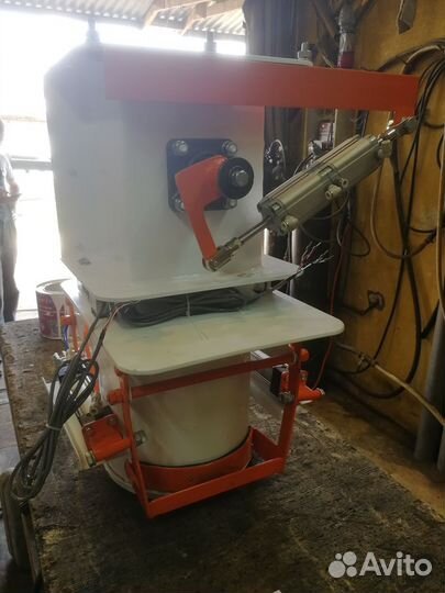 Дозатор весовой фасовщик гравитационный