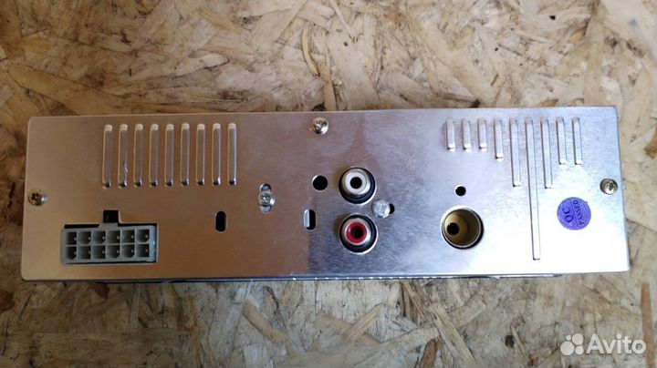 Магнитола Digma DCR-300G