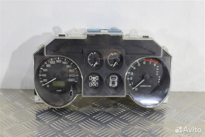 Щиток приборов Mitsubishi Pajero 3