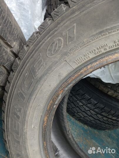 Dunlop SP Winter Ice 01 205/65 R15