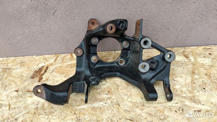 Кулак поворотный задний левый, Ford Kuga 2012