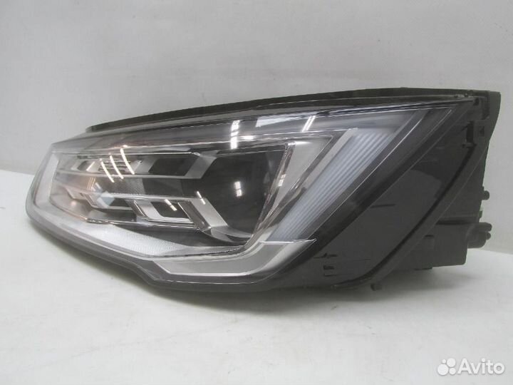 Фара левая Audi A1
