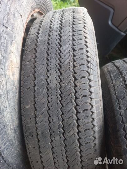 6 колес в сборе и одна новая покрышка для заз