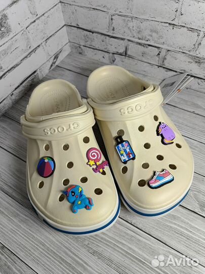 Сабо crocs женские молочные (с дефектами)