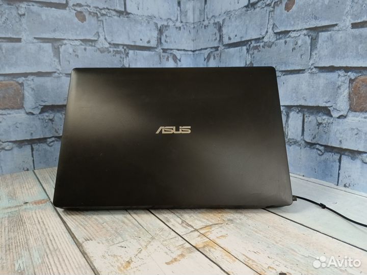 Ноутбук для учебы и офиса Asus intel/4Gb/300gb/HD